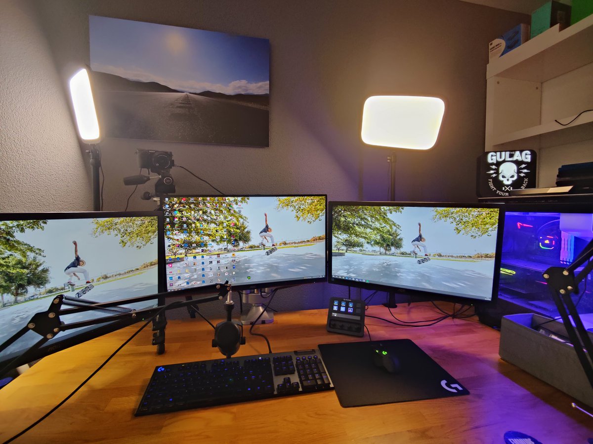 kiimbartly's tweet photo. at least i cleaned my desk 😍♥️ https://t.co/wvV2D1BTQL