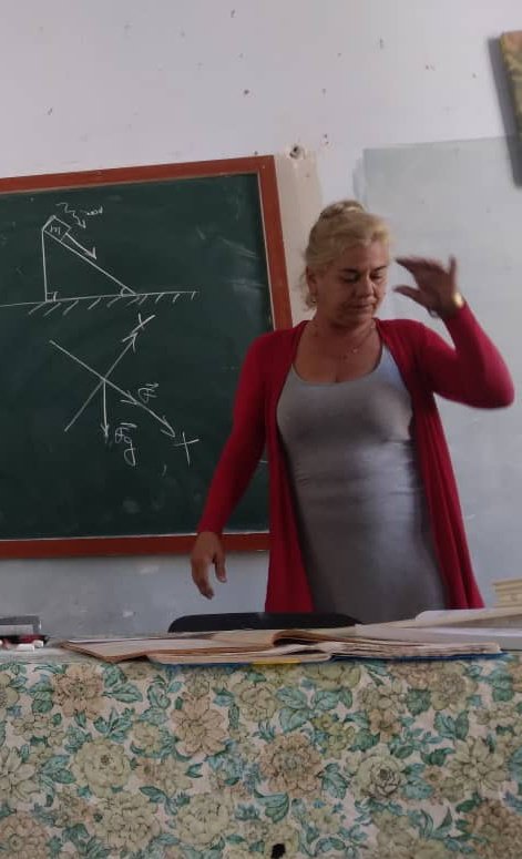 imagínese profe yo se que la cosa está mala pero hay que seguir #elprogresolesduele