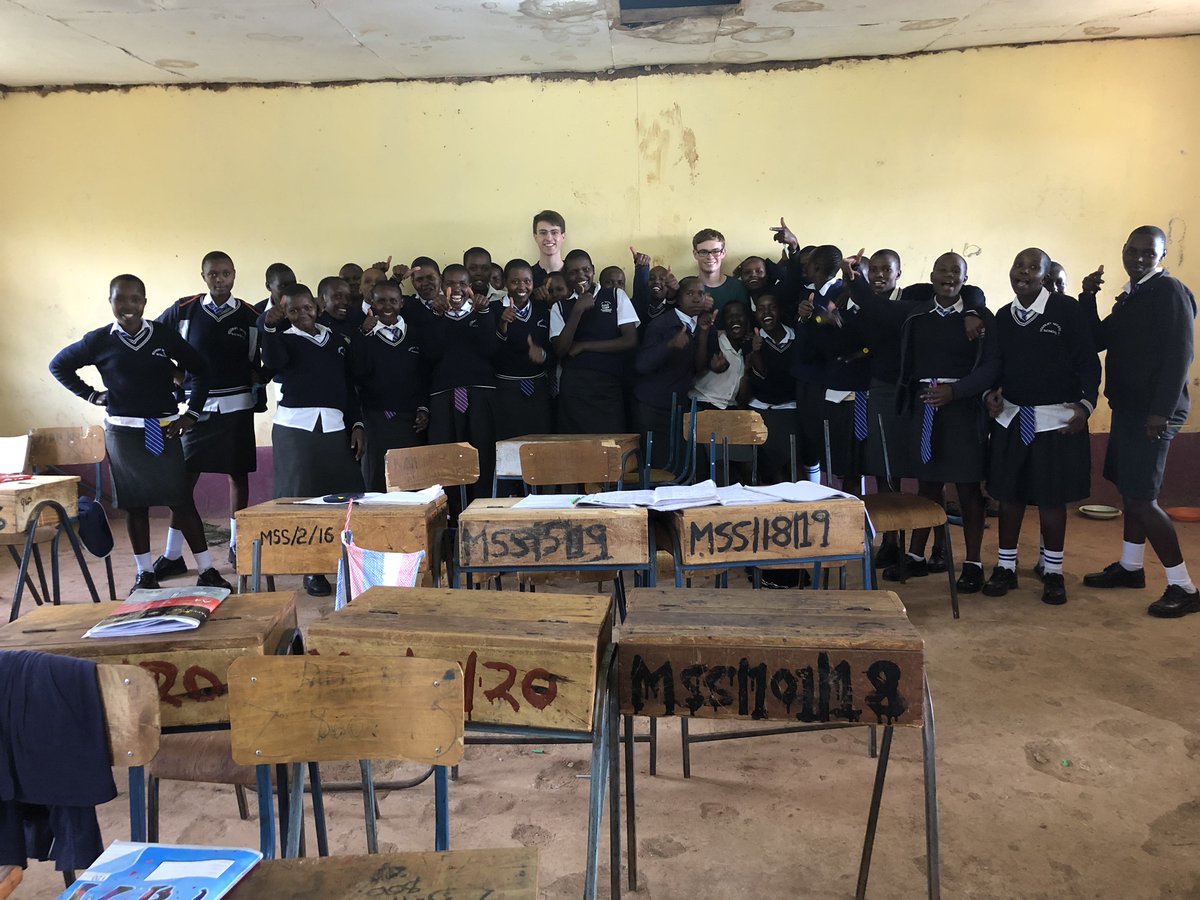 Hand in Hand tweet media