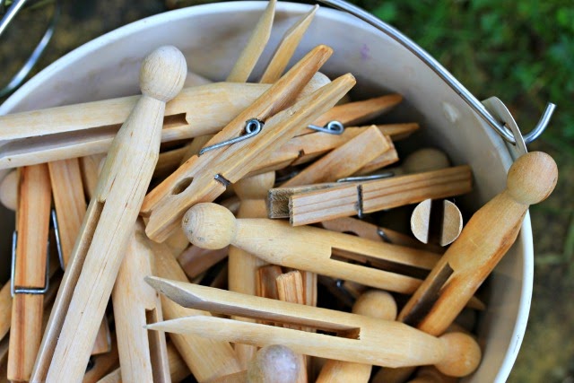 Since #KateBush is trending, is this a good time to say what Running Up That Hill is really about? One of the great things about Kate is that she's never admitted it in public, allowing people to interpret the lyrics in whatever way they prefer. 
But really, we all know, right?