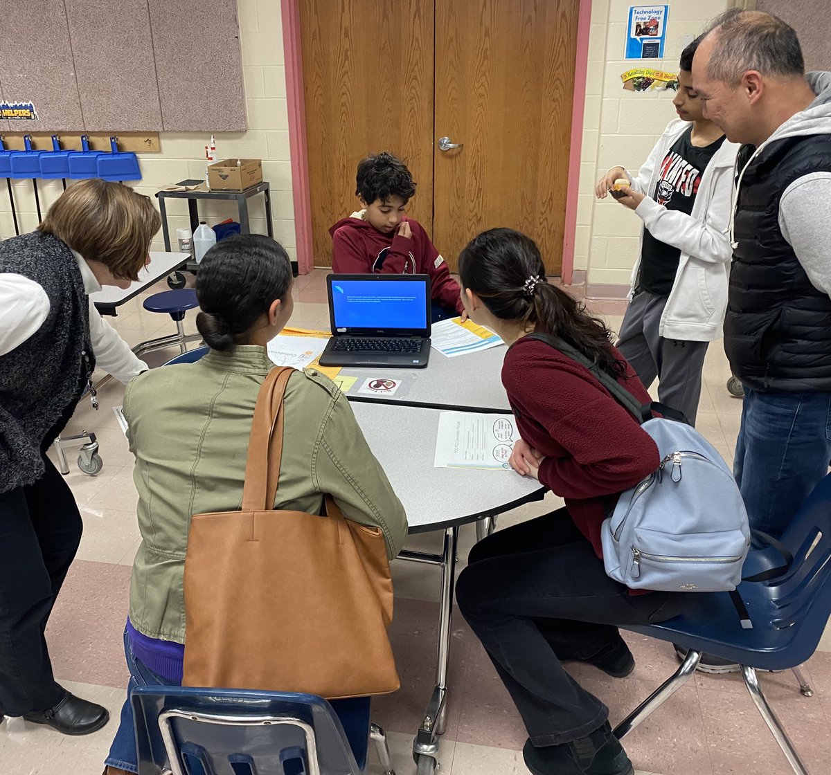 Holly Sims tweet media