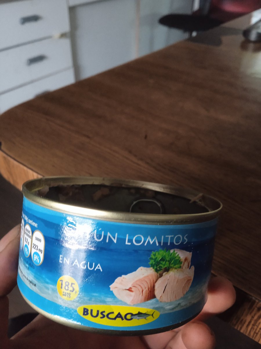 FumaSenor's tweet photo. Atun buscao vende la pesca,dice atun en lomitos y viene como papilla pa guagua , fraude. https://t.co/P1LkzOCf3E