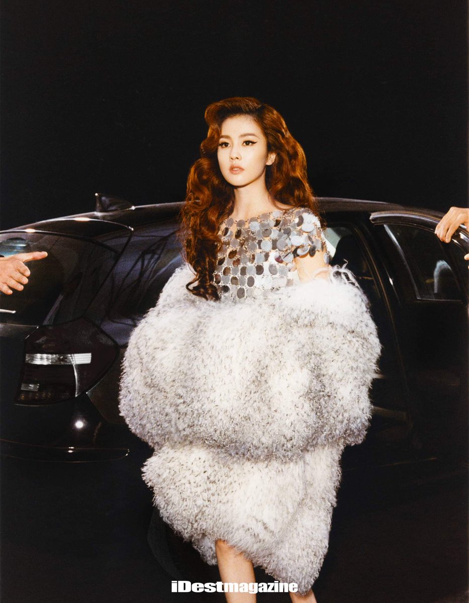 winmickmingicee's tweet photo. [ This could have been BaiLu stepping into Hollywood ] 🖤🧤👠 

#白鹿 #ไป๋ลู่ #BaiLu #IDest https://t.co/vu5GgbkyyS