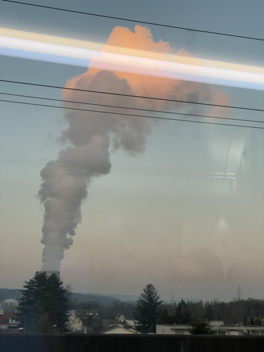 Strom 🔌für 1 Million Menschen.
✅Tag 🌞und Nacht✨
✅auch im Winter❄️
✅ohne CO2 in der Produktion 🌱
✅günstig🪙
#KKGösgen