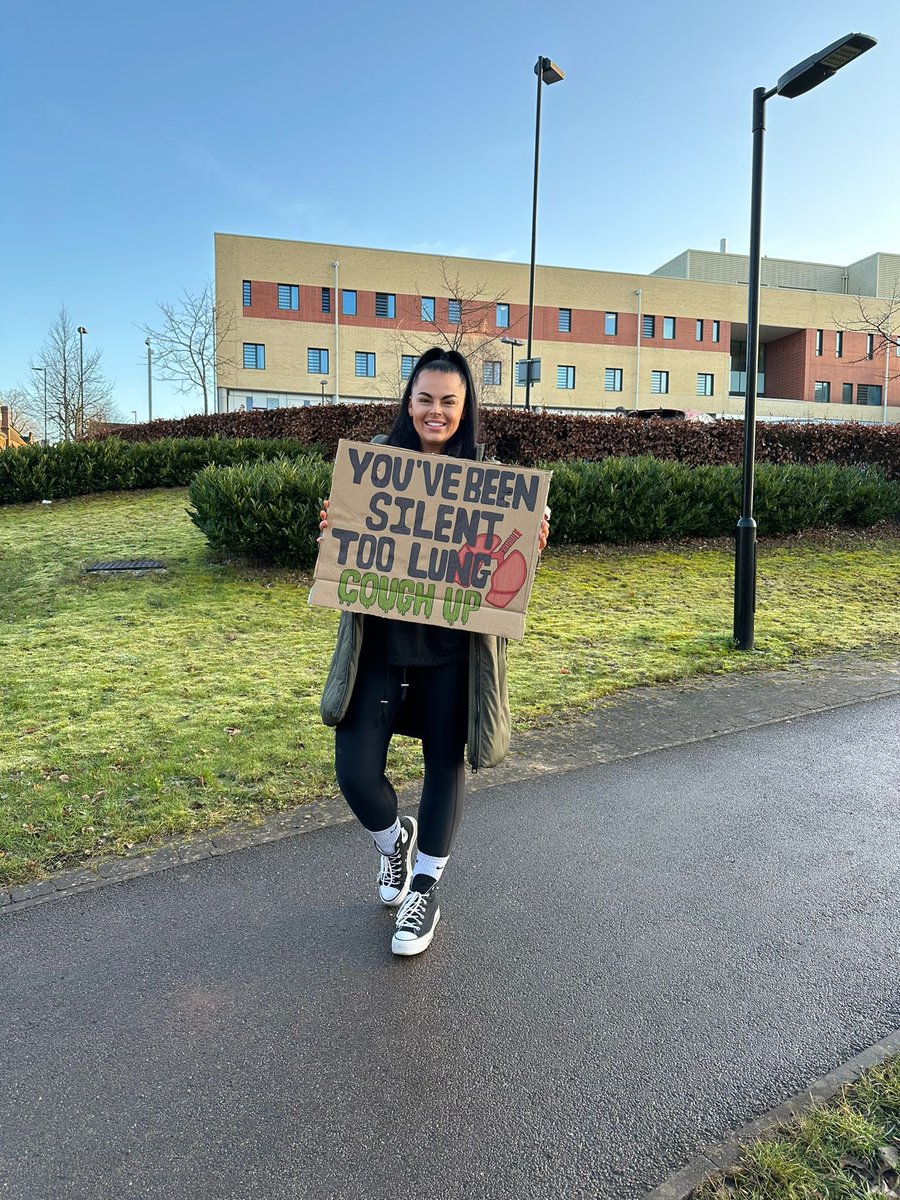 LaurenC_Physio's tweet photo. Today me &amp; my Physiotherapy colleagues put down our stethoscopes &amp; headed for the picket line! Taking a day unpaid to fight for fair NHS pay, better patient care &amp; staff retention!! #CSP4FairPay #SaveOurNHS #TeamCriticalCare @AshYouLikeIt @laura_swinscoe @Jodie_Physio https://t.co/ZfXXd9iJQA