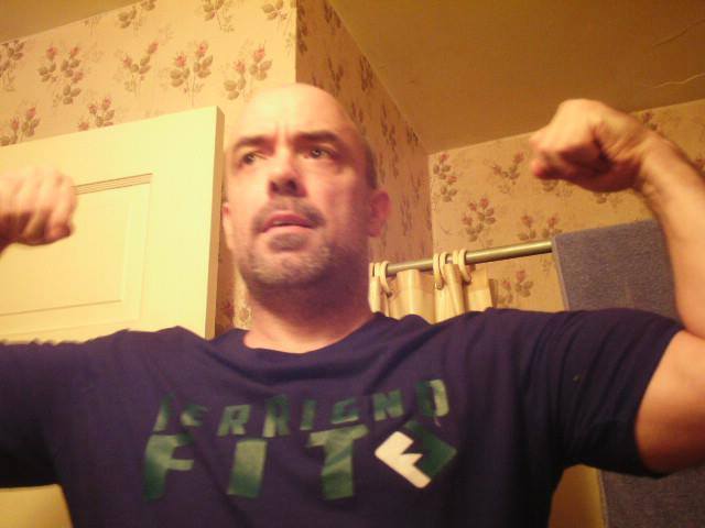 garycrazybiker's tweet photo. 1977 i started lifting for Football 4 foot 9 and 85 pounds , currently 240 something 100 % natural for 48 years of lifting https://t.co/8BdGBKb29x