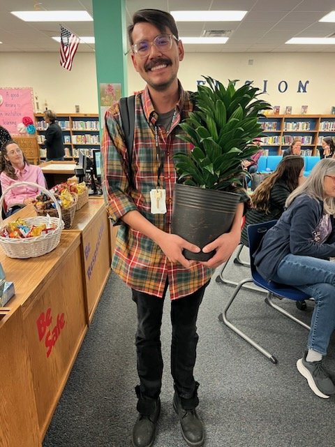 Melanie Solis (@swesprincipal) on Twitter photo Congratulations to 2 Spicewood Rock Stars! Teacher of the Year- Mr. Alman and Paraprofessional of the Year- Mr. Suniga. So proud of their hard work and contributions to the Spicewood community. <a href="/RoundRockISD/">Round Rock ISD</a> <a href="/SpicewoodPYP/">Spicewood Elementary</a> Congratulations to 2 Spicewood Rock Stars! Teacher of the Year- Mr. Alman and Paraprofessional of the Year- Mr. Suniga. So proud of their hard work and contributions to the Spicewood community. <a href="/RoundRockISD/">Round Rock ISD</a> <a href="/SpicewoodPYP/">Spicewood Elementary</a>