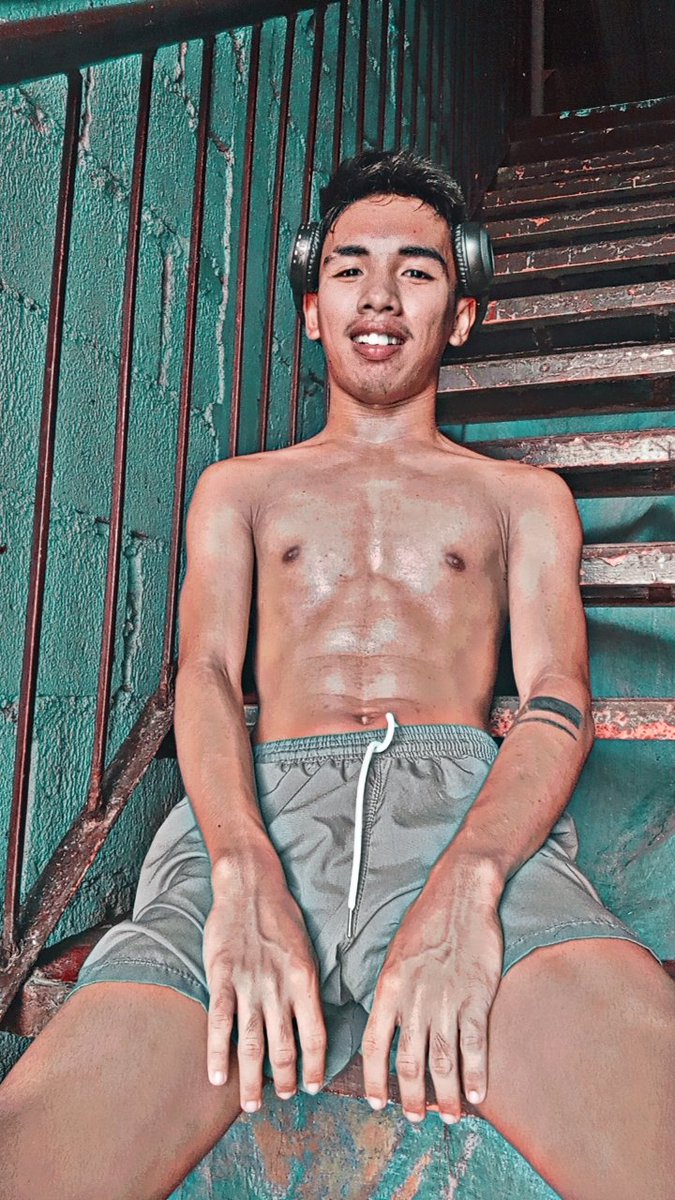 pcyriel1's tweet photo. Hired me cavite dasma🤤 https://t.co/VxtLpr9Q7E