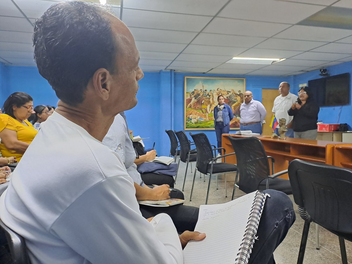 Prof. Leonardo Alvarado tweet media