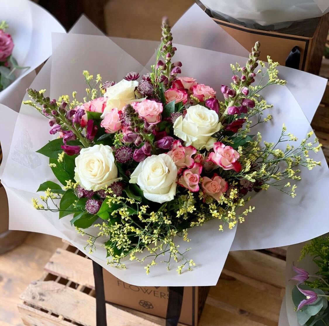 Nothing says romance like a fresh bouquet of flowers💐 

#PMFlowers beautiful and dreamy arrangements are the perfect gift to put a smile on your loved ones face!

Choose from the array of different flowers they have to offer - our personal favourite is this "Meadow" bouquet🌷😍