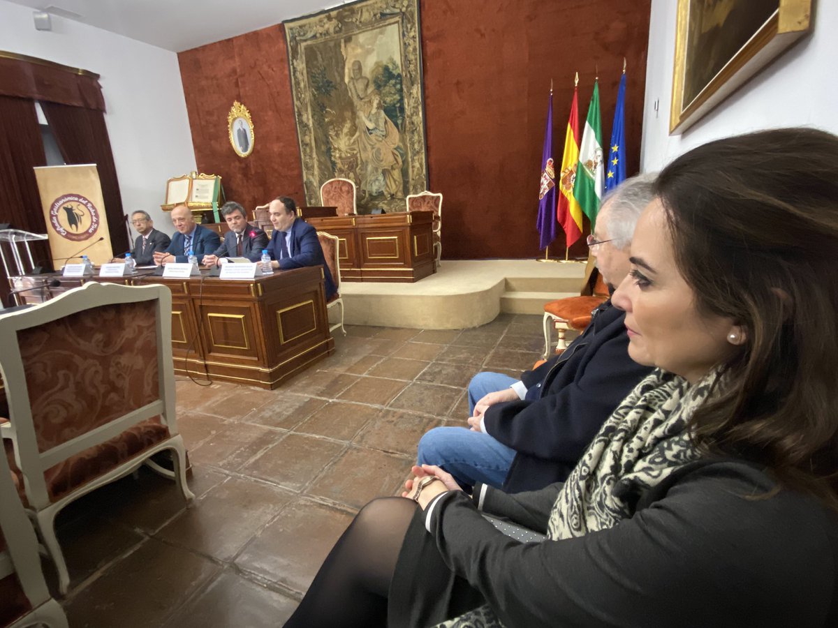 VOXCordobacapi's tweet photo. 🗣 @jimenayolanda: “Desde VOX trasladamos nuestra más sincera enhorabuena a Diario @cordoba por su nombramiento como cofrade de honor de la Cofradía Gastronómica del Rabo de Toro de Córdoba (@rabodetoro2016). Nuestra gastronomía es cultura, economía y tradición”. 

#CuidaLoTuyo https://t.co/y8FRUpao6d