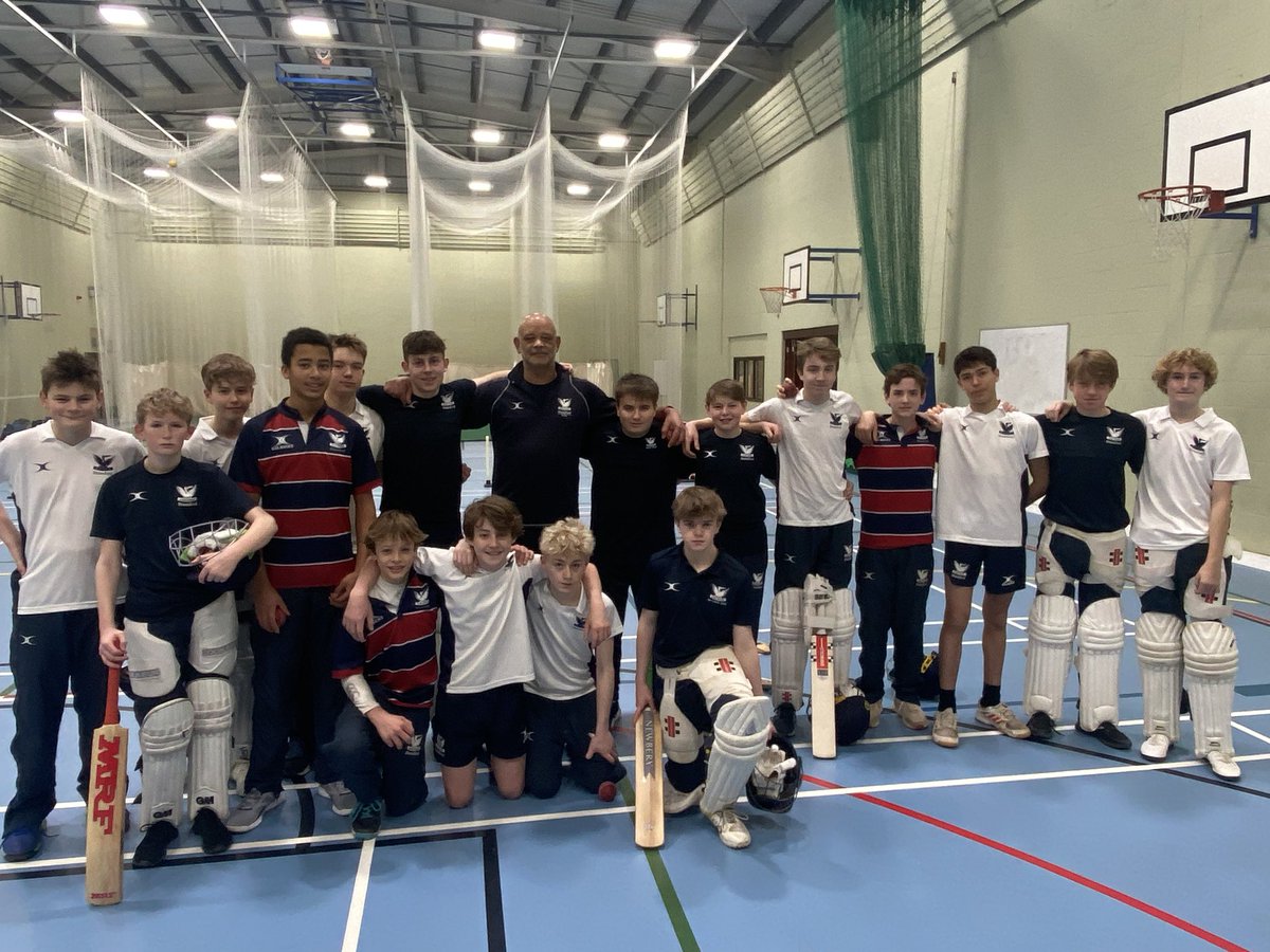 And so after 37.5 terms at Stamford - Mr Headley delivers his last pearls of wisdom to the boys 😂 Go well big fella👏 You will be missed👍 ⁦<a href="/SpedeNews/">Spede News</a>⁩ ⁦<a href="/PrincipalsDesk/">Will Phelan</a>⁩ ⁦<a href="/SJSSport1/">SJS Sport</a>⁩ ⁦<a href="/sport_ses/">SES Sport</a>⁩ ⁦<a href="/bbctms/">Test Match Special</a>⁩