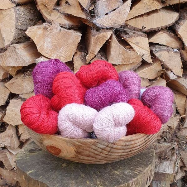 WoollyChic's tweet photo. Love is in the air! - This February fall in love with HeartSpun yarn and be inspired to knit or crochet something lovely.  Lots of woolly love included in this month's Woolly Chic newsletter https://t.co/CSl4hgq7j2 https://t.co/LuztXbFMDT