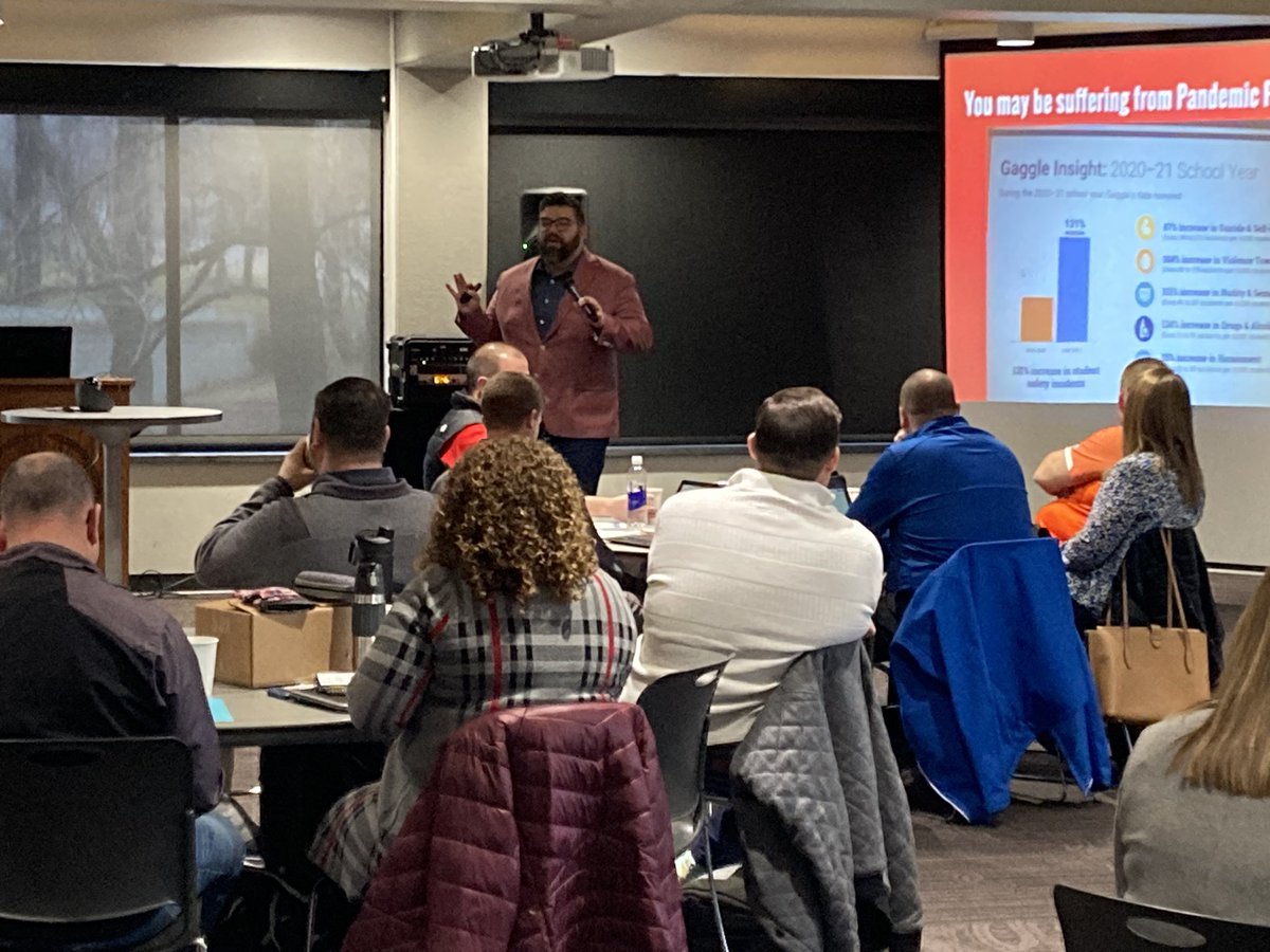 BryanMcDonaldPD's tweet photo. Great turnout for the Central MoASSP meeting this morning on the #UCMO campus. Thanks to @ClarkWMershon and @HoehneforMoEd from #MoASSP, @ShellyAubuchon - (MSIP6) state supervisor for the area and @JoshVarner65 (staff self care). #ucmoedlead https://t.co/6fjzOXIdBO