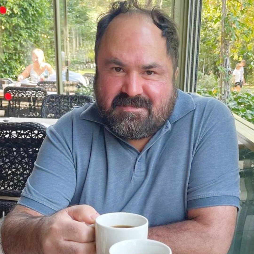 matvor's tweet photo. Ah be Önder, senin gibi değerli ve donanımlı birini kaybetmek o kadar acı ki. Sivri dilli, yumuşak kalpli insan. Hep umudum vardı, seni unutmayacağım ve ismini yaşatmak için uğraşacağım.
-Önder Cırık https://t.co/FZ7VVBPiII