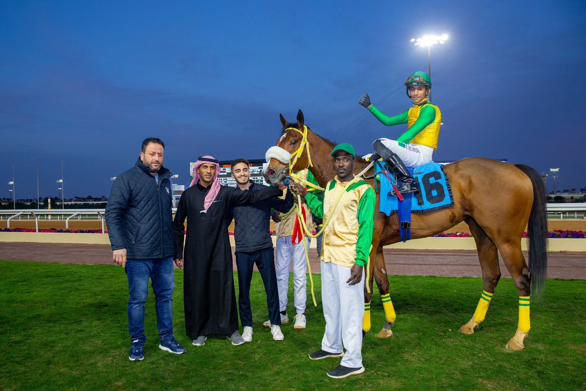 JockeyClubSA_EN's tweet photo. A debut winner! 👏
🥇 ALFAISALEYAH (Rajasinghe) makes all to land R7 in good style for owner Sa'ad Ahmed A. Alwahid.
#SaudiRacing I #RiyadhSeason https://t.co/fl7muPHth1