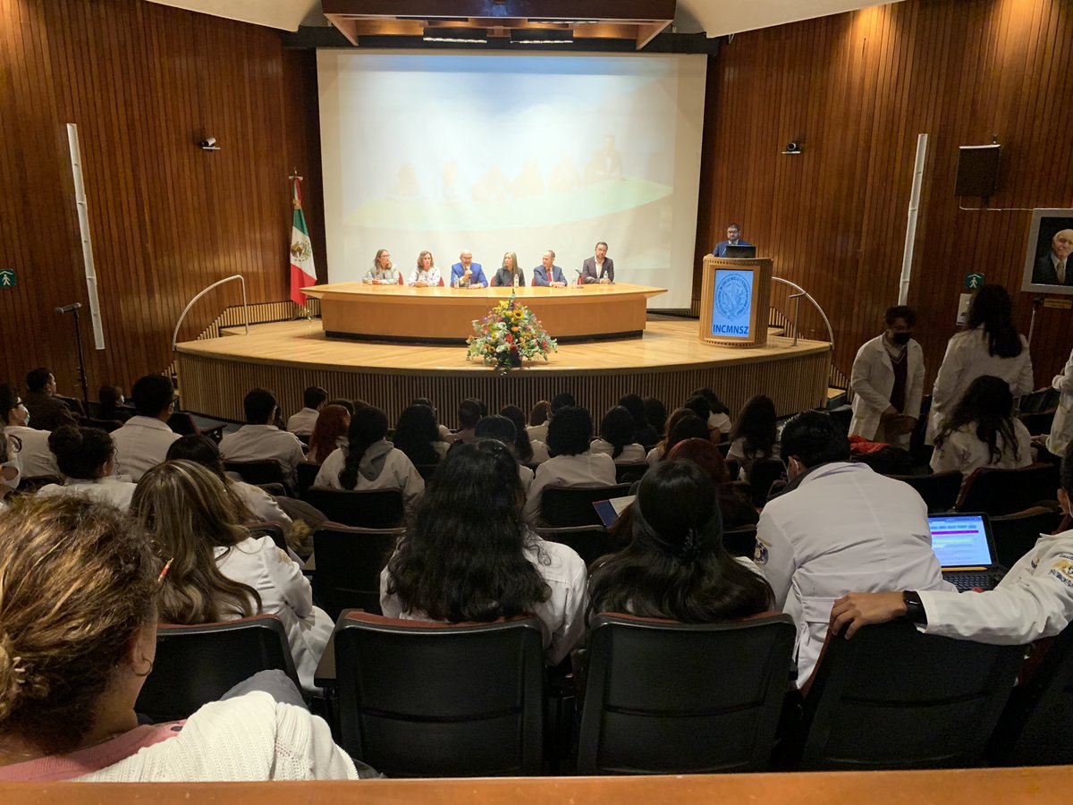 CarlosAHinojosa's tweet photo. It is happening now! Thanks for visiting us @doctormaxw. You show us great work to inspire our team @INCMNSZ_CxV. We can be better, and we can be more collaborative to impact science data  EBM, great leadership  @smacve_oficial @VascularSVS @CanadianSVS https://t.co/WnR27iGB7J