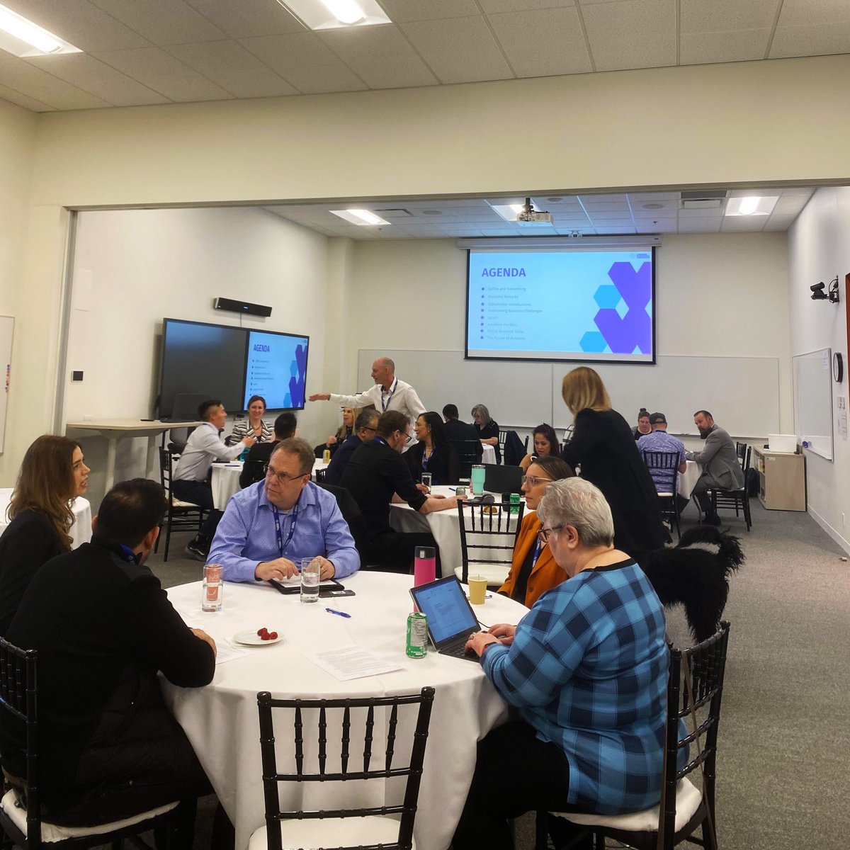 virtual_gurus's tweet image. Spotted! Virtual Gurus VAs in the wild 👀 

A few of our virtual assistants stepped out of their home offices to support the @Blockchain_CBC by taking notes for their event. 

#VirtualAssistantServices #VA #virtualteam #hybridwork #canadablockchain #takenote #VGLife