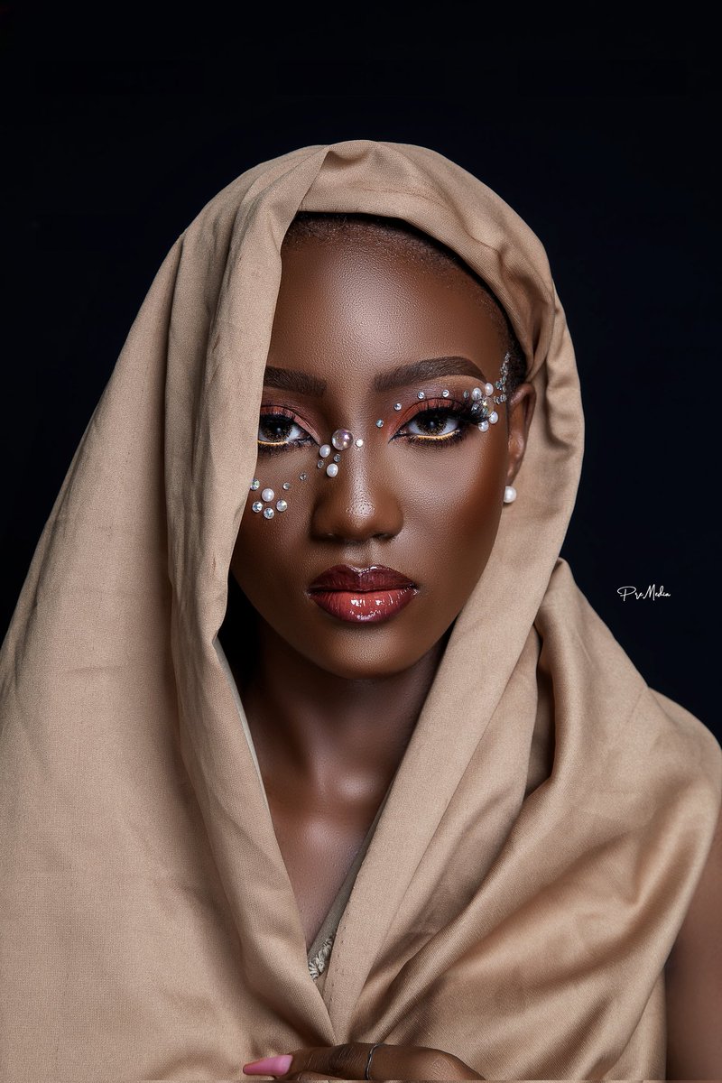 premedia_'s tweet photo. Retouching Services https://t.co/BPEn1MsSx1