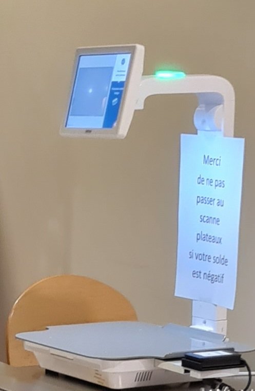 PublicEnem_y's tweet photo. La nouvelle caissière du taf est vraiment ravissante, elle n'est jamais malade, elle ne se plaint jamais de la charge de travail, elle est fiable et autonome, elle ne coûte aucun salaire et pour cause elle les diminuent et permets même d'en détruire...
#TechnoFascisme
#Boycottez https://t.co/D07h4t6Uwn