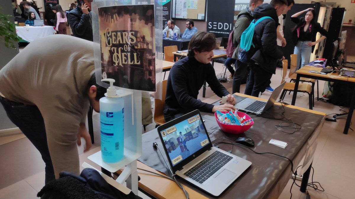 PunicGames's tweet photo. Un día maravilloso. Buen feedback. Gente muy agradable. No se puede pedir más. https://t.co/yGEgTQIDeq