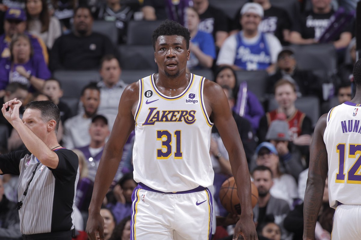 BleacherReport's tweet photo. Lakers trade Thomas Bryant to the Nuggets for Davon Reed and three second-round picks, per @wojespn https://t.co/m8HMjQ8jWm