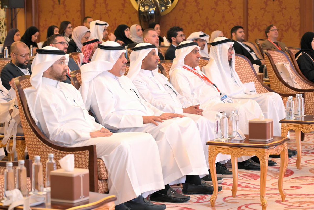 كلية الطب tweet media