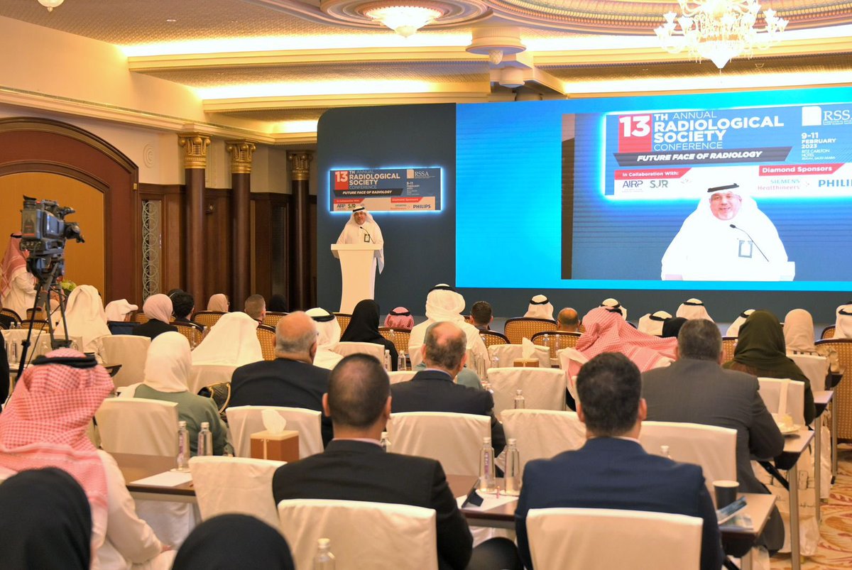 كلية الطب tweet media