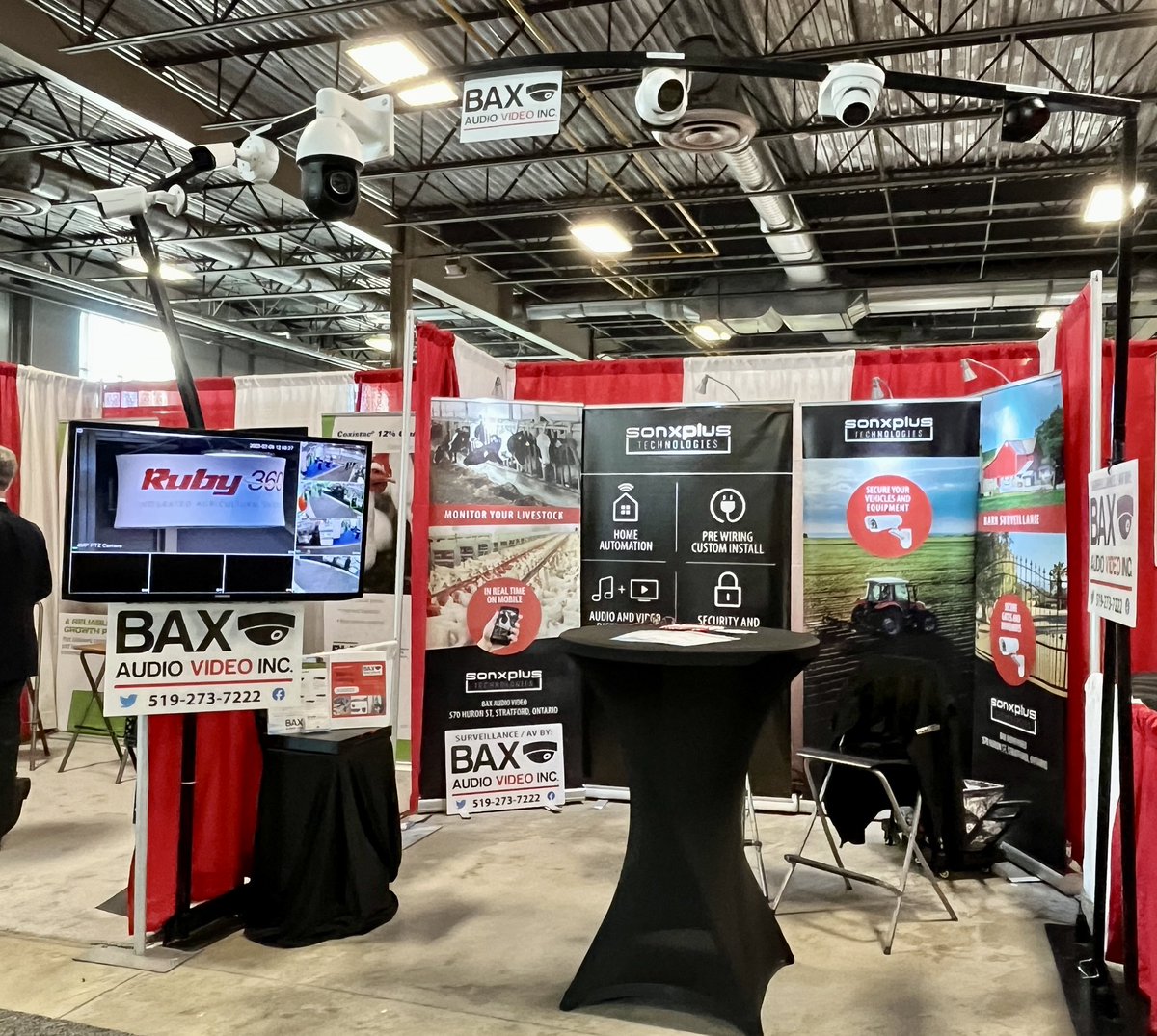 BaxAudioVideo's tweet photo. Day two is in full swing at the #NationalPoultryShow in London @WesternFair!! Check out our booth 724E for the latest #security and barn #audio #innovations Looking for #Cellphoneboosters Yes we sell those too! #poultry #ontag #newbuild #ontariobirds #agtech #eggs #poultryfarm https://t.co/yi1PunLO9g