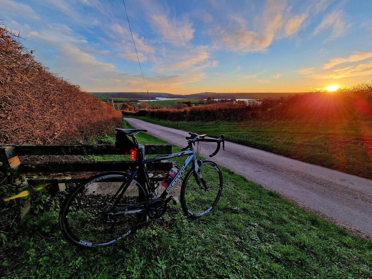 Jonathan Hutchinson tweet media