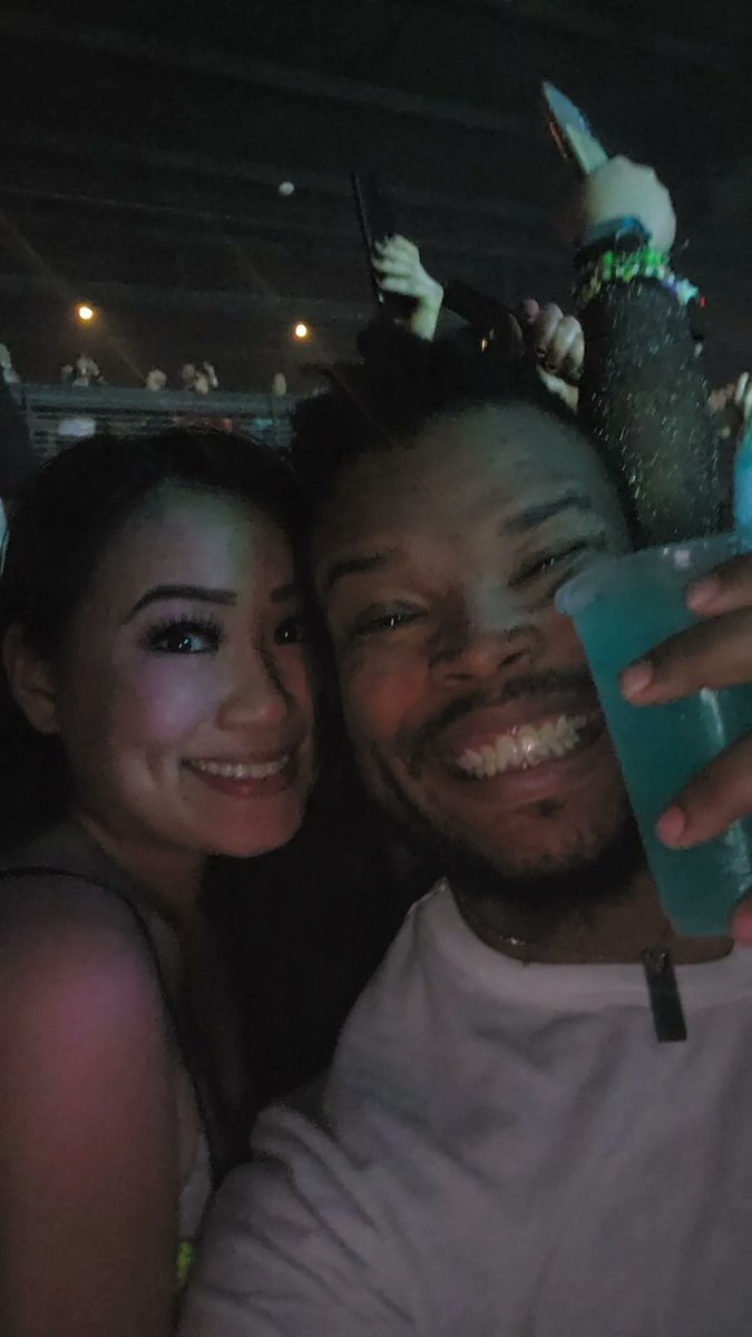 frisky2timess's tweet photo. Sometimes you just gotta go out and touch grass sorry haven't been putting tons of content out the toxicity and the politics of the "big streamers" or trying to fit in made my head hurt. Going back to my roots and just doing it for me again! #mobilestreamer https://t.co/nsWX7S092R