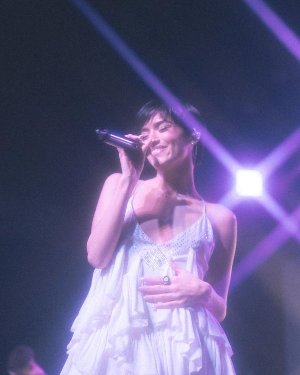 dixiepyschoz's tweet photo. her smile is so precious >>>🫶🏻 https://t.co/0suGqgnxV5