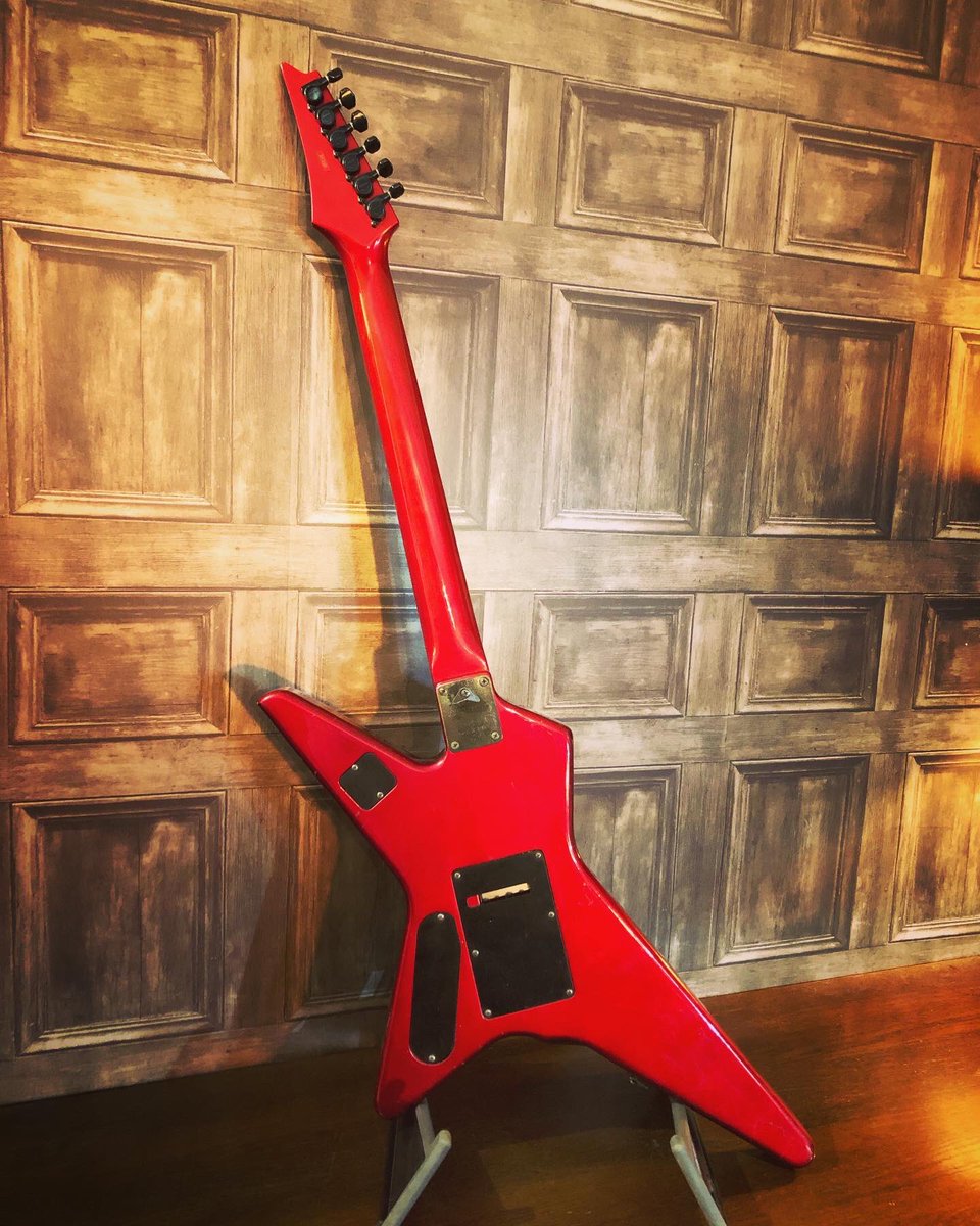 MORMUSIC's tweet photo. JUST ARRIVED!!!💥

Ibanez DT 350 - 1985 - Original Case &amp; Case Candy!

#ibanez
#ibanezdt350
#dt350
#vintageibanez
#ibanezguitars
#rareguitars
#rareibanezguitar
#casecandy
#guitar
#guitars
#york
#worldwideshipping

🎸https://t.co/18tSyQ7m5e🎸 https://t.co/YhFm6ulH2A