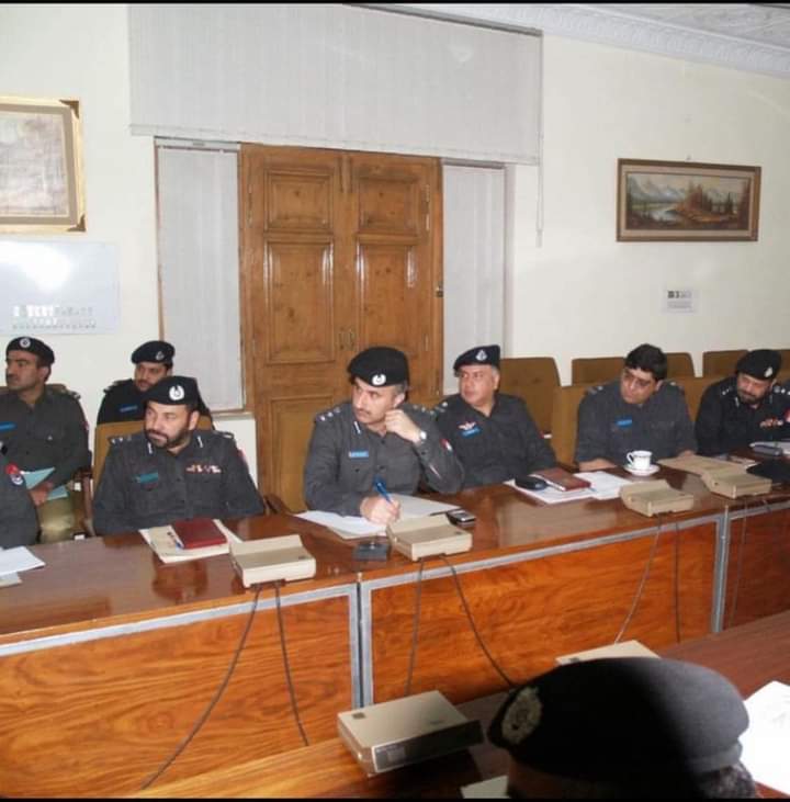 SHamza72's tweet photo. #NewIG #KhyberPakhtunkhwa
#Akhtar_Hayat_uncle & #Ex_DIG @_Abdullah1Khan
#Nicememories
@KP_Police1
@PeshawarCCPO https://t.co/1aFnMQpfkW