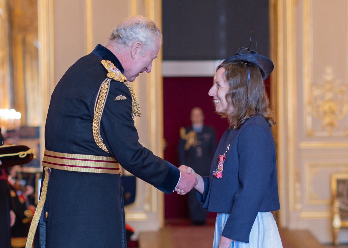 An amazing Tuesday receiving my OBE from King Charles III. I could never have dreamt that this would happen to me. Thanks to all my family, friends, @metoffice, @IPCC_CH and colleagues for their support along the way. Thanks to @HouseOfTammam for #climatestripes dress