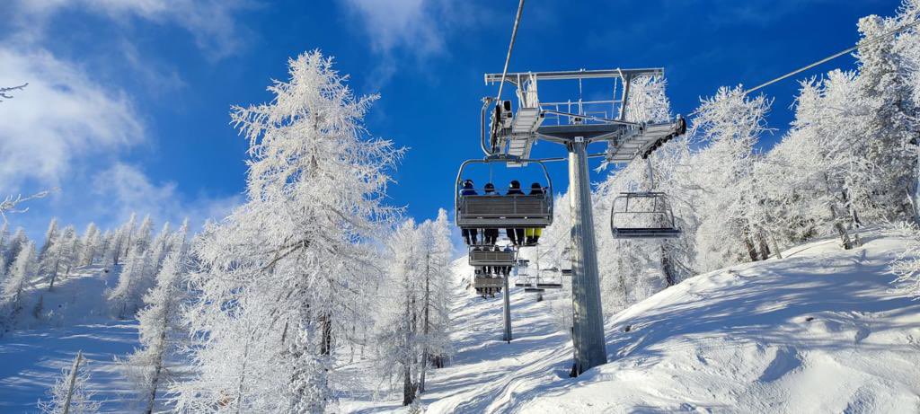 MrsJSciencePHS's tweet image. Day 4 evening clubbing!! Our own private DJ too! Day 5 above the clouds in France 🇫🇷 Spectacular scenery, great experiences, huge smiles! Oh and fancy dress day too! @PeeblesHigh @PHSparents