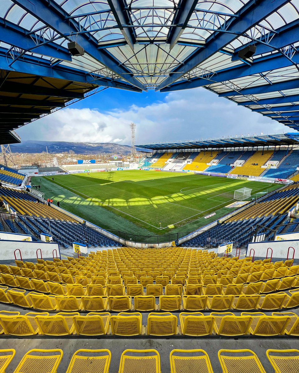 AGC Aréna Na Stínadlech - FK Teplice ⚽️ 
#groundhopping #groundhopper #fkteplice #stadionnastinadlech #stinadla #worldbeststadium #stadiumhoppers #pitchhunters #footballstadium