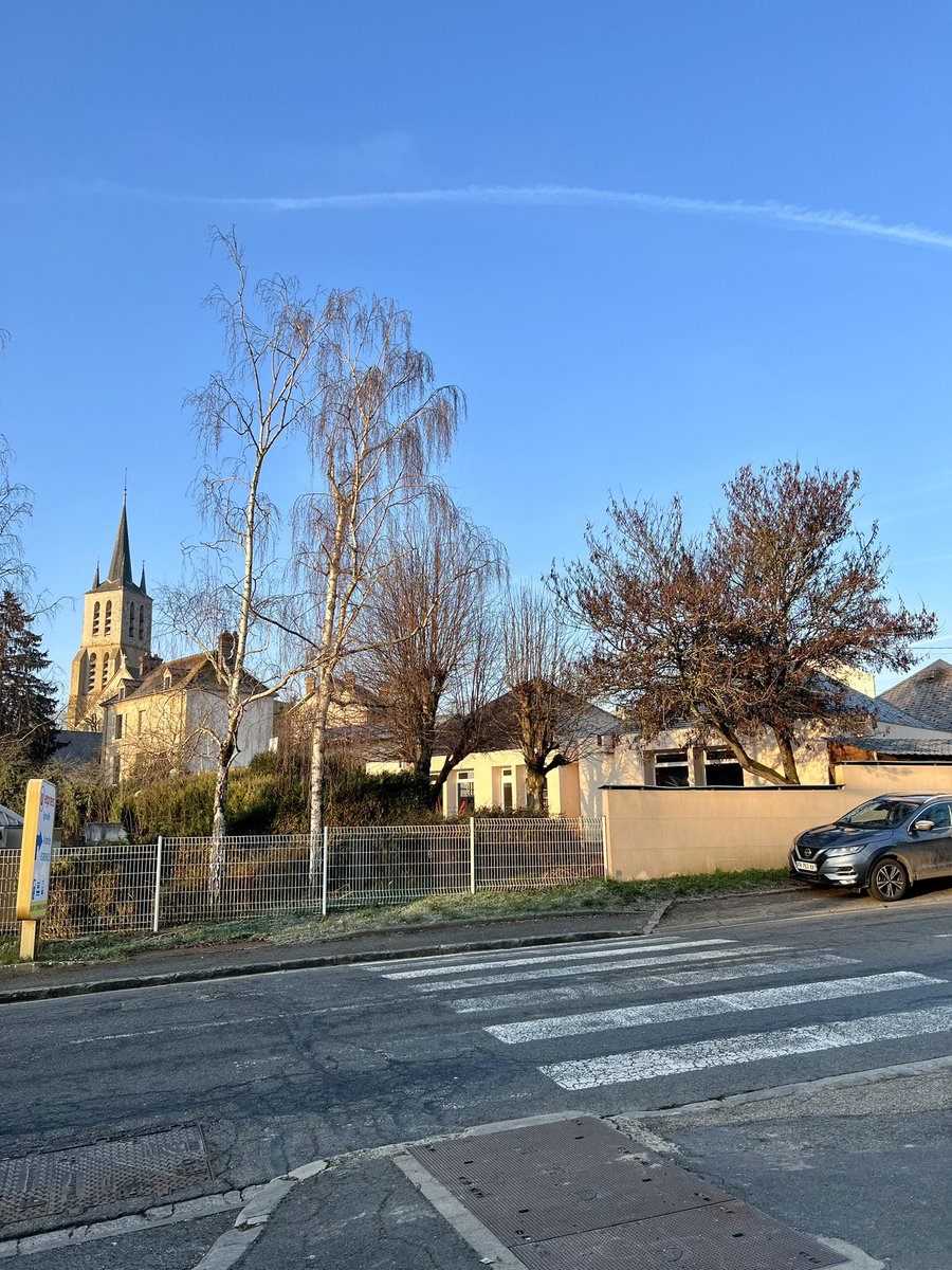 GauthierJu77's tweet photo. Sur les routes de #seineetmarne direction une visite d’écoles #milieurural #rpi dans le cadre #evaluationexterne #échanges #constructifs #bienveillance #reussitedeseleves  #climatscolaire @dsden77 @AcCreteil https://t.co/4M2EqEdYJQ