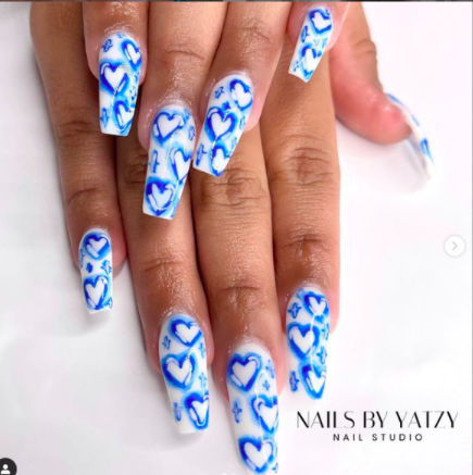 snsnails_'s tweet photo. Valentines Day is around the corner so we are bringing back a few of our favorite designs from last years contestants. 
Which set is your favorite ? 
#throwbackthursday #valentinesday #vdaynails #vdaynails2023 https://t.co/voecA5a32T