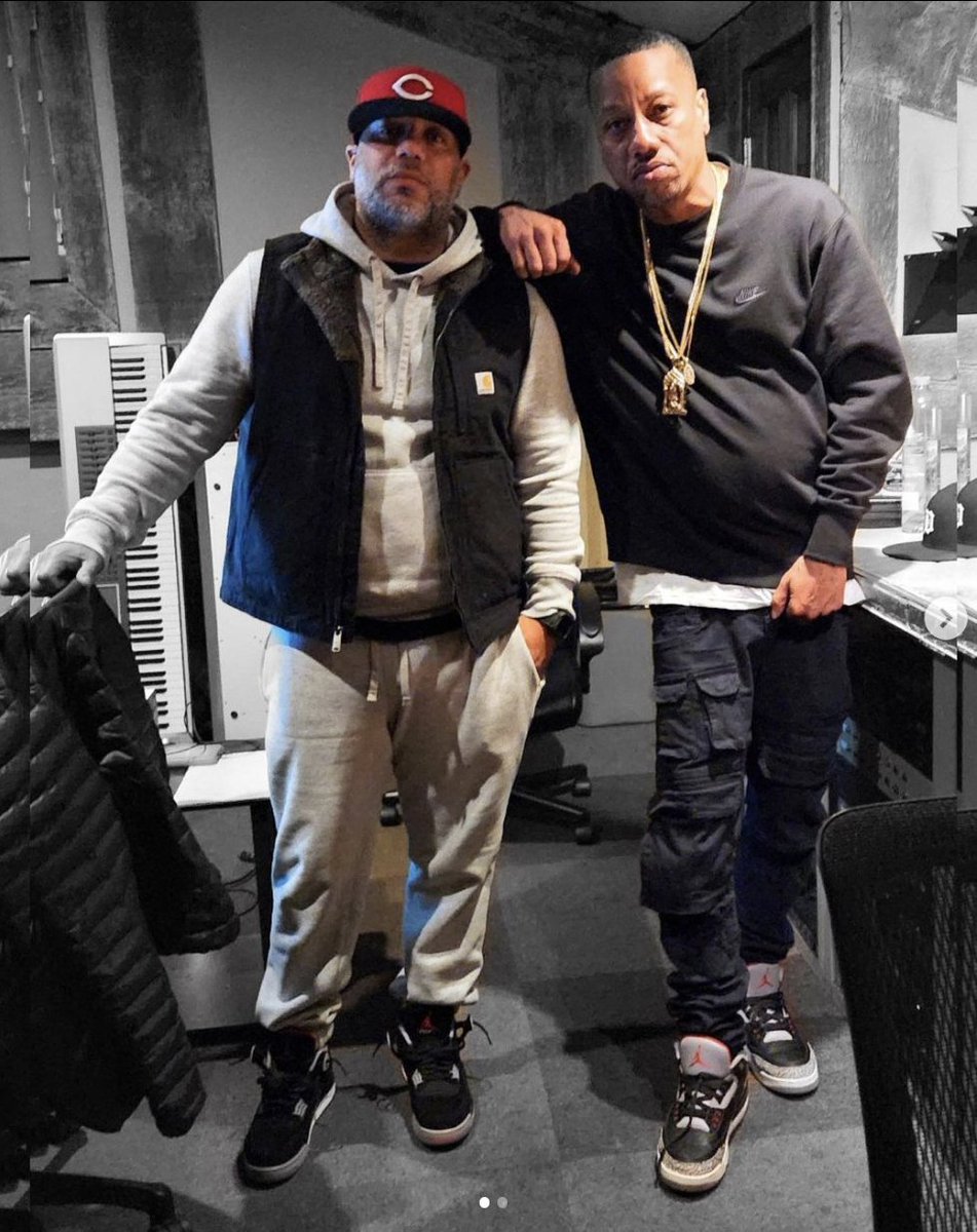 ApolloBrown's tweet photo. …it’s beginning to smell alot like “Sardines” in here. 🐟 https://t.co/JFid0iSP6u