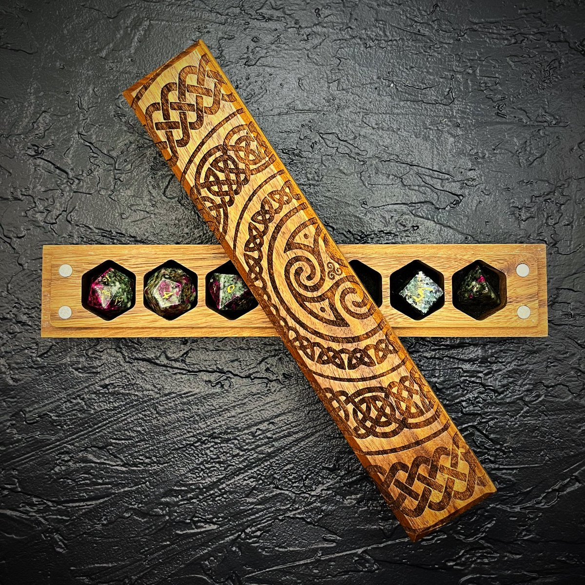 It’s Talon &amp; Claw’s 4th Birthday!!! 

It’s been an amazing 4 years &amp; we are so humbled to be a thriving business  &amp; we wouldn’t be here today without all of you! 

To celebrate all our Council of 7 Dice Vaults are $20 off today only! shoptalonclaw.com/collections/co… (applied in checkout)