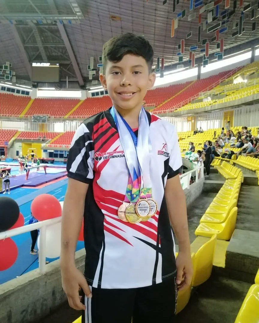 edavid_0820's tweet photo. Un angelito que se nos adelanta en el camino. En nombre del deporte nacional, del @MinDeporteCol y nuestra ministra @UrrutiaOcoro , enviamos un mensaje de fuerza y unión a la familia de Ángel Gabriel Delgado, promesa de la gimnasia de nuestro país. 

@ACORDCOLOMBIA1 https://t.co/2RMe2h83eP
