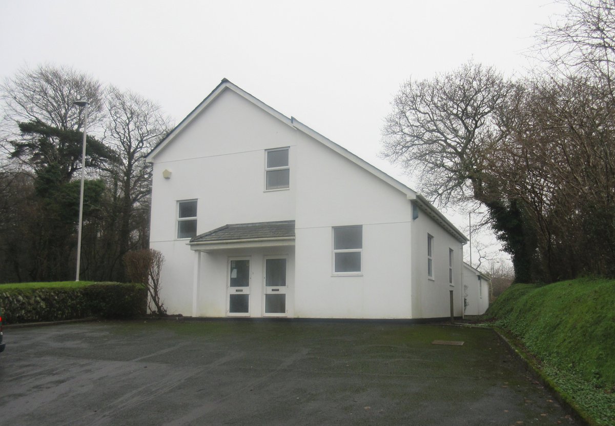 Viewme_Plymouth's tweet photo. Looking for space to run your business? North of Plymouth (Roborough)? We have a commercial first floor space that could be suitable for many applications STPP. Speak with Larry on 01752 547789 or any other member of the team. https://t.co/FvBhCuXv3V