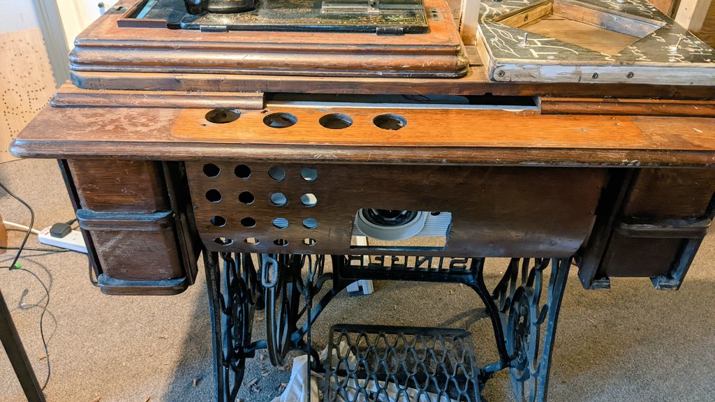 artflychris's tweet photo. I went for holes, lots of holes. And fans, four little fans. The raspberry pi projector integrated sewing table is now officially cool enough not to spontaneously combust.
#raspberrypi #projector #sewingtable #installation #art https://t.co/OicxTEqwsN
