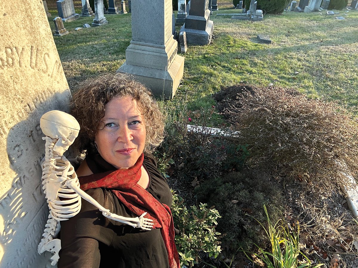 HillRagDC's tweet photo. With her year-long residency at Historic @CongCemetery, death doula @LauraCollinsLM says she wants to "bring courage, curiosity and a sense of humor to dying --which all humans will experience." | Death Doula Laura Lyster-Mensh https://t.co/l9aKq1QC2u https://t.co/anHLXfZBUt