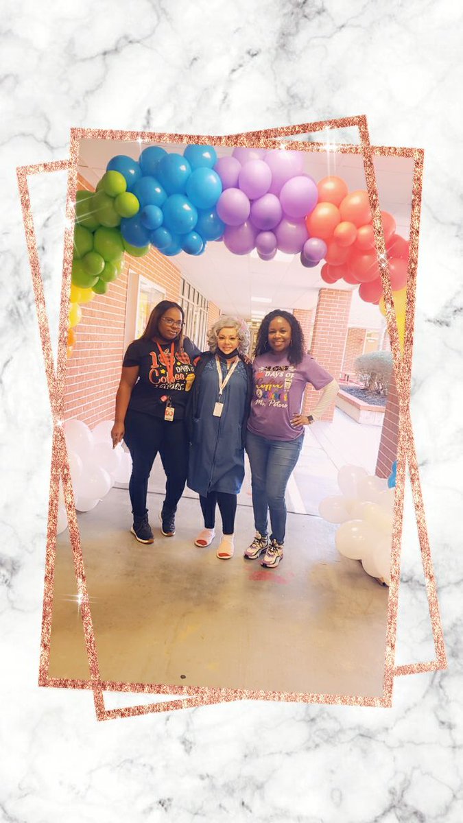 Barbara73061864's tweet photo. 1❤🖤 day's of school https://t.co/T1GSVWZs6H