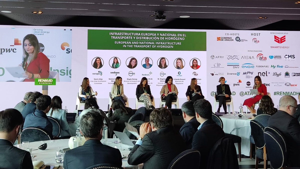 Nuestra secretaria general, <a href="/naiaraom5/">Naiara</a>, ha sido una de las ponentes en #RENMADH2, un encuentro organizado por <a href="/AtaInsights/">Ata Insights</a> que ha reunido en Zaragoza a los principales agentes involucrados en la producción y distribución de #hidrógenorenovable.