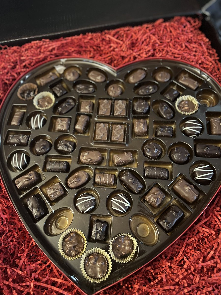 rickyvalero_'s tweet image. Shout out to my friends at @PlutoTV for the amazing box of chocolate in celebration of I LOVE LUCY coming to Pluto TV on Valentine's Day! I can't wait to binge-watch my all-time favorite TV show!