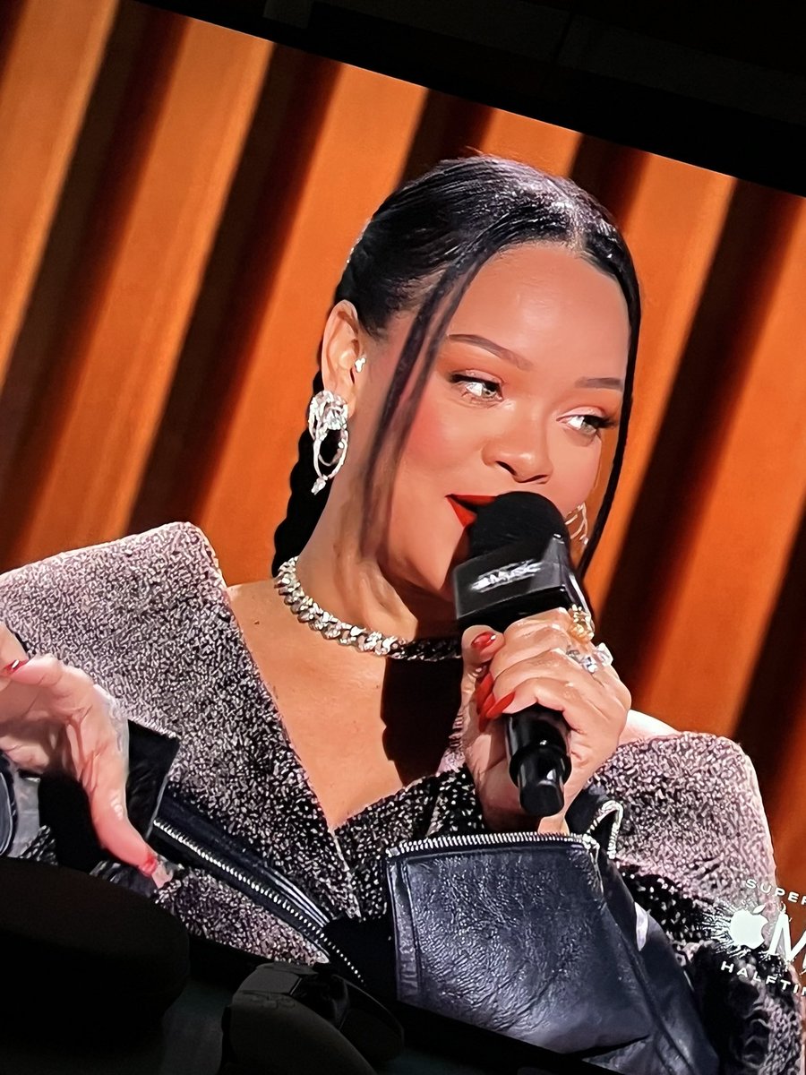 . on Twitter "RT FACE CARD AppleMusicHalftime"