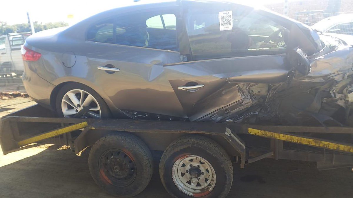 SparesRenault's tweet photo. 🚨🚨🚨
2013 Renault fluence 2.0 stripping for spares 

•Engine 
•Lockset 
•Gearbox available 
WhatsApp or call 083 347 5915 for more information 
#Renault https://t.co/G3kiSLM9B3